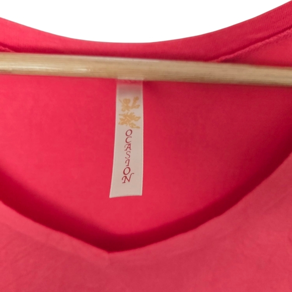 Ocassion Coral V-Neck Women's Top Size 2x - Picture 3 of 3